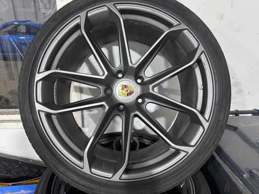 PORSCHE - Cayenne - 22" 5x130 5J