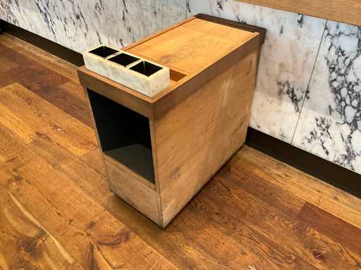 Hutten - Mobiel houten servicemeubel