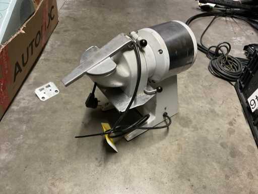 Moulin à fromage électronique Santos Pape 2