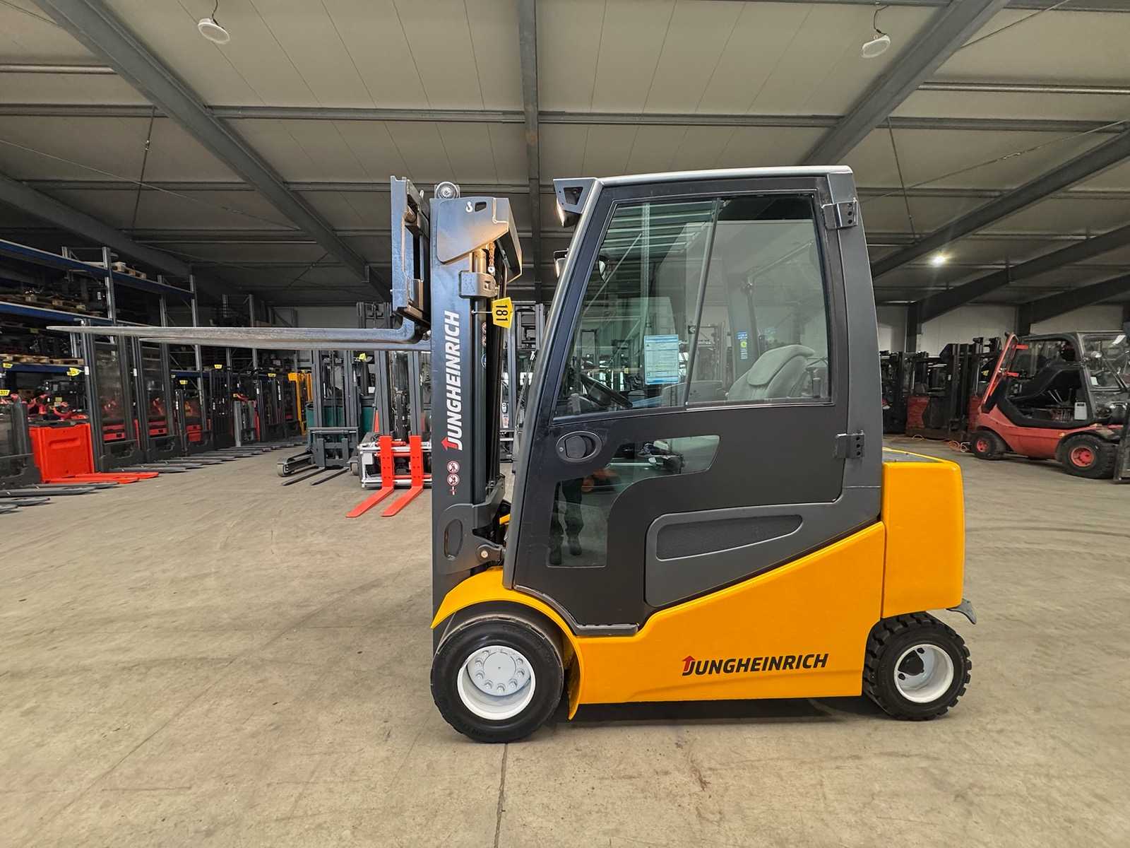 08/2021 Service + UVV 03/2027 Jungheinrich EFG S30 3,000kg Triplex 470cm Electric Forklift Forklift 11,353 hours