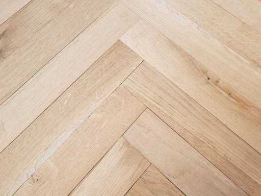 68,04 m² Massief eiken visgraatparket 16mm