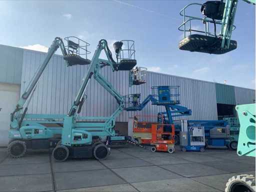 High-quality (hybrid) aerial work platforms from the rental fleet of Hoogwerk B.V.