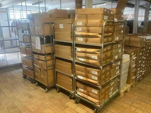 Batch of packaging and textile accessories