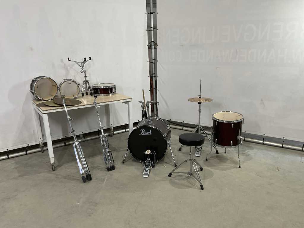 Pearl Drum Kit