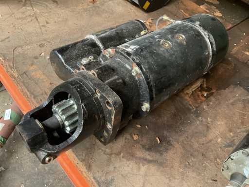 Rozrusznik Leece Neville 24V