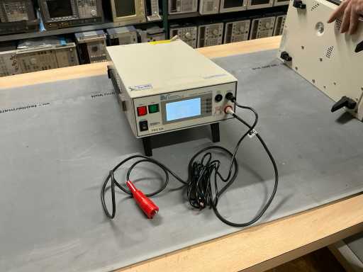 Associated Research 3770 Dielectric Meter