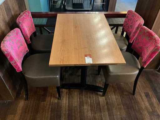 De Arend - Restaurantafel met 4 stoelen