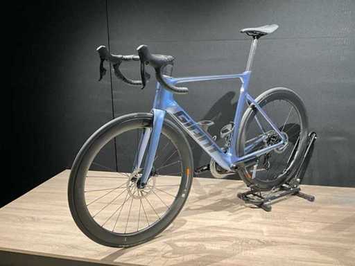 Giant Propel Advanced Pro 1 ML Frost Silver Road Bike
