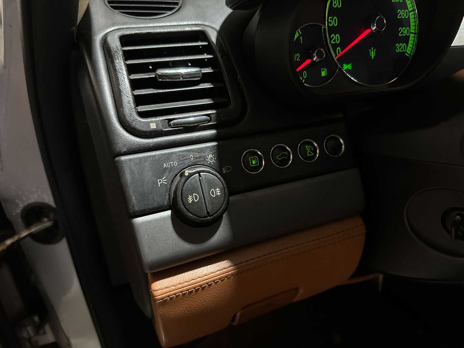 Maserati Quattroporte 4.2 V8 Duo Select 400pk 2004, 47-SB-BJ