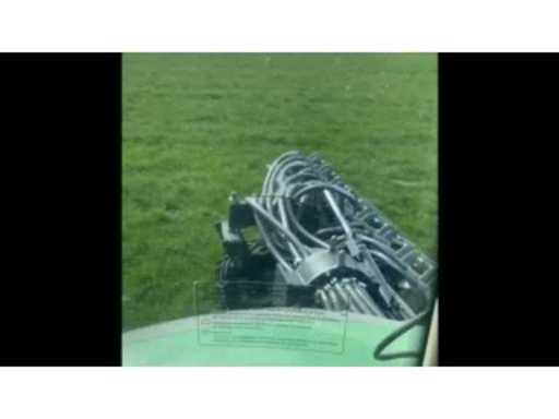 f02eceec-e9fb-4223-84fe-c07f80b5c6d6.mp4