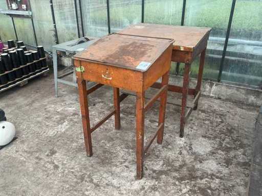 Lessenaar (2x)