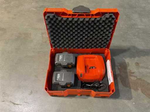 Husqvarna BLi200 + B1-H Accu's en Lader
