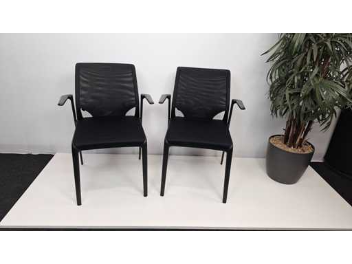 Besucherstühle (2x)