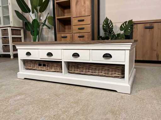 Masa de cafea din Ibiza