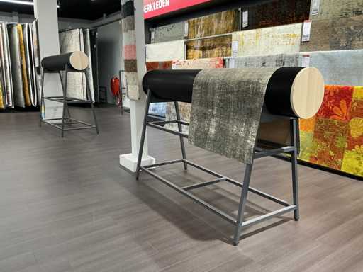 Presentatie meubel (2x)