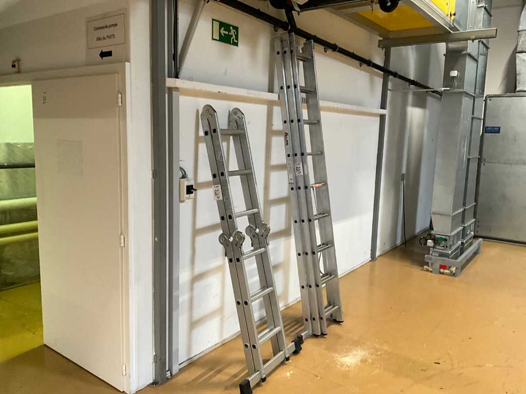 Aluminium ladders (2x)