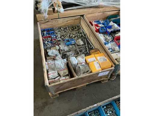 Paleta z akcesoriami hydraulicznymi + komponenty HANSAFLEX