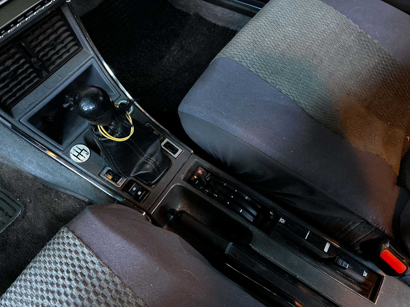 Citroen CX Pallas 2.0 105pk 1984 (Origineel-NL), KZ-02-JN