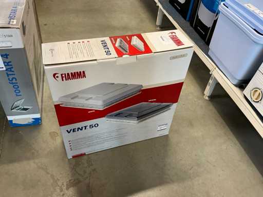 Trappe de toit Fiamma Vent 50