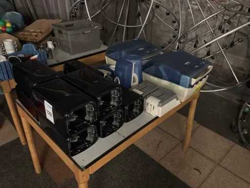 Distributore di carta e sapone (17 volte)