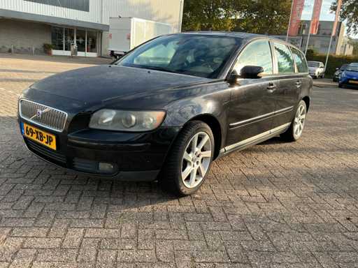 2004 Volvo V50 Voiture de tourisme