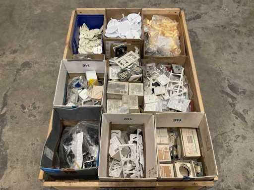 Un lot de material de instalare