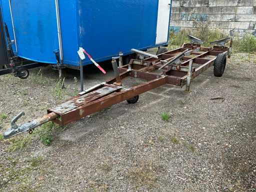 Remorcă de barcă de construcție proprie