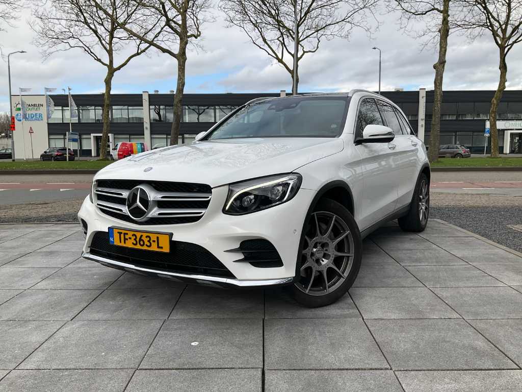 Mercedes-Benz GLC-Class 250 d 4MATIC Automatic 2016 Panoramic roof Cruise control Memory Heated seats, TF-363-L