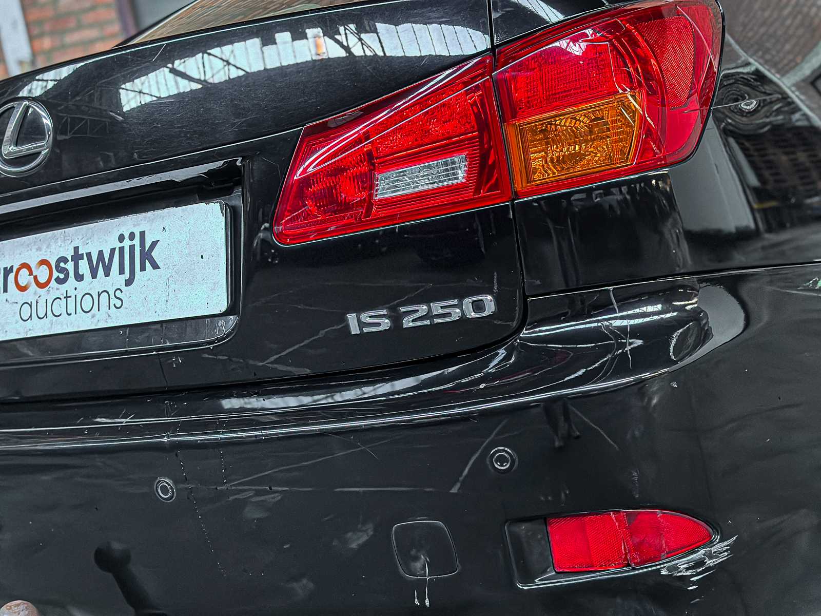 Lexus IS 250 Business 205pk 2006, 61-SP-LK