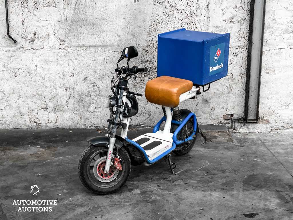 Scuter electric Dutchman Pro 45 Moped 2019, DVB-04-B