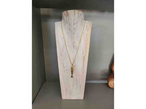 Necklace holder with necklace