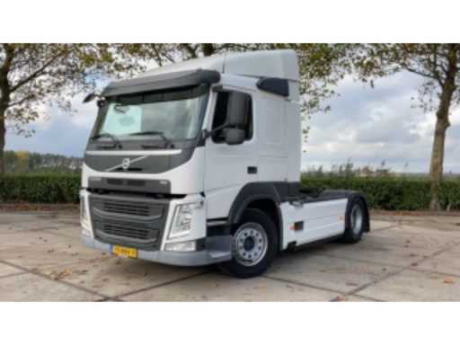 7b6459e6-81f2-49b5-ab9d-82d8073c84b7.mp4