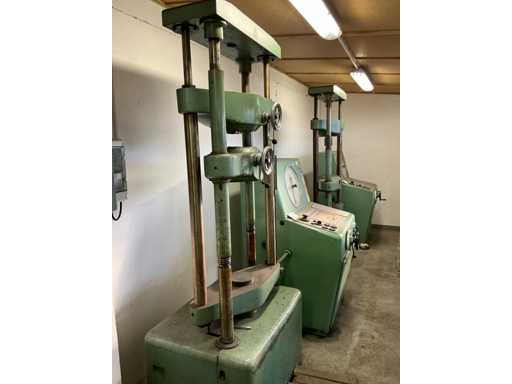 VEB - 282 - Universal materials testing machine - 1965