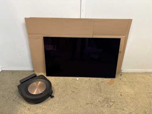 Samsung QE42S92F TV | iRobot Roomba S9 Aspirator robot