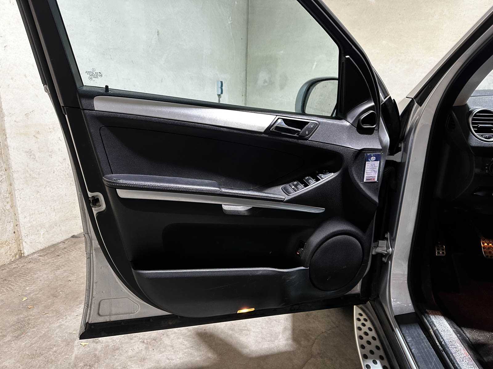 Mercedes-Benz ML350 3.5 V6 272pk 2006 ML-Klasse, XG-979-V