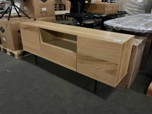 Giga Furniture Claudia Dresser