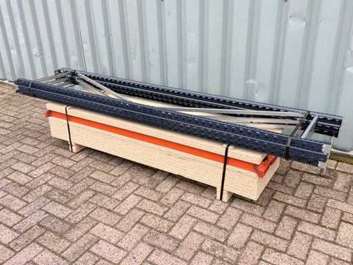 Warehouse rack Large compartment rack. ± 3.8m long.