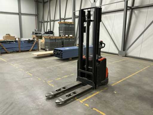 Toyota BT Staxio DXT3300 Camion Palette Électrique