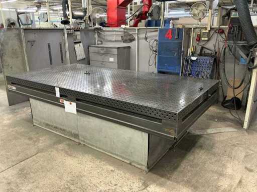 WTT - Height-Adjustable Perforated Welding Table