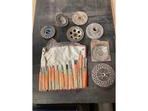 Divers outils diamantés pour le traitement de la pierre naturelle