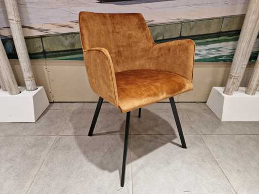 2 x chaises à manger Castle-Line modèle Olly Tub Cognac avec pieds métalliques