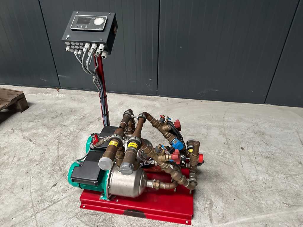 Hydro unit feed pump