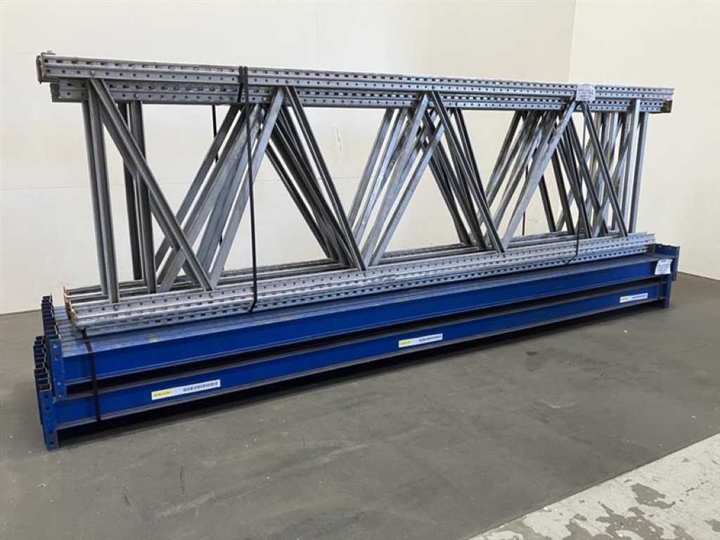 Pallet rack 2 x Length 8070 mm, Height 3700 mm, Depth 1050 mm, 3 levels, Second-hand 