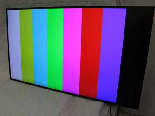 LED 50" UHD(4K) Samsung QM50C (1x defekt)