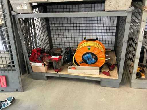 Bundle of hand tools and cable drum