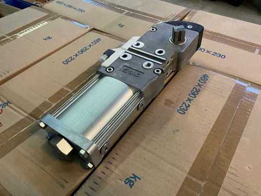 Attuatore pneumatico SMC CKZ3N50TF-60DTF (18x)