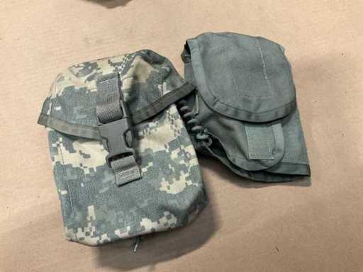 First aid pouch (3x)