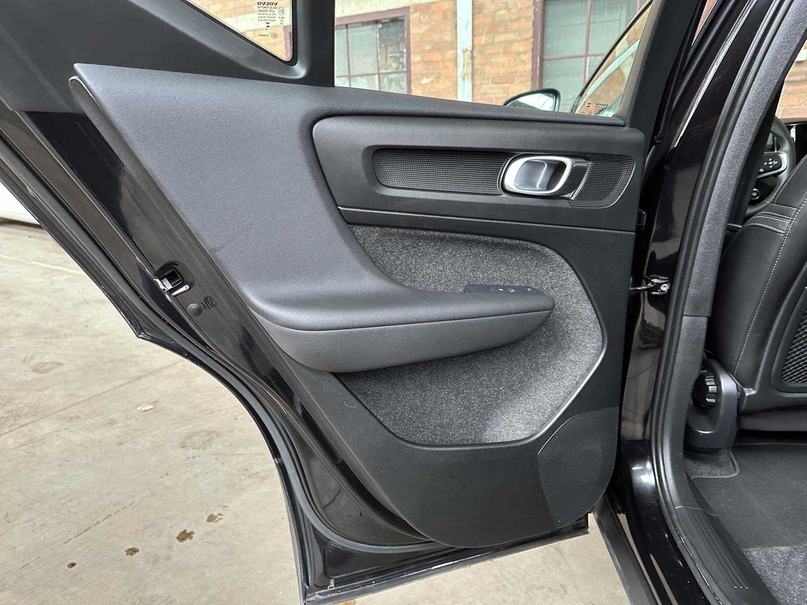 Volvo XC40 2.0 B3 Mild-Hybrid 163pk 2024