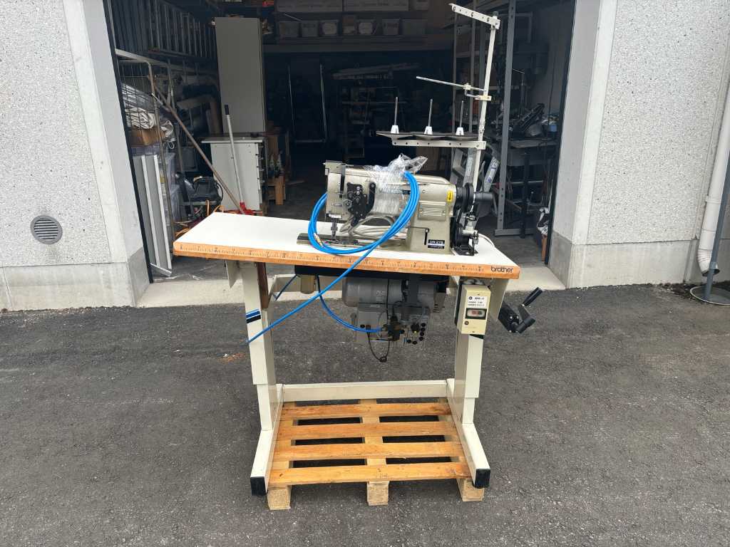 Sewing machine Mitsubishi DN-275