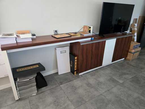 1x dressoir 320x45 inventaris opruiming